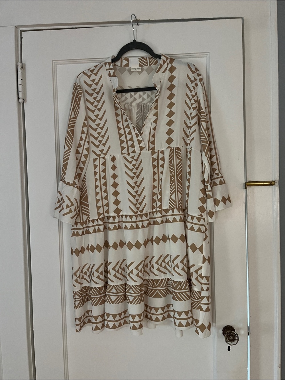 Geo-Print V-Neck Tunic in Beige & White